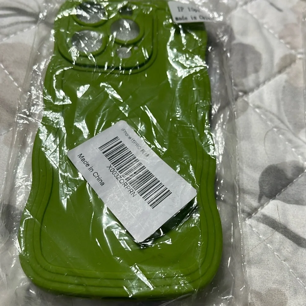 New set/2 cases for iPhone 15